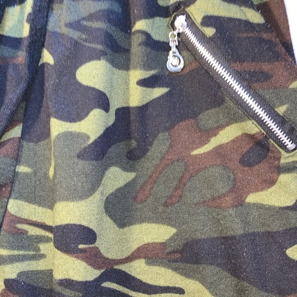 Camp Joggers - Picture 3 of 5